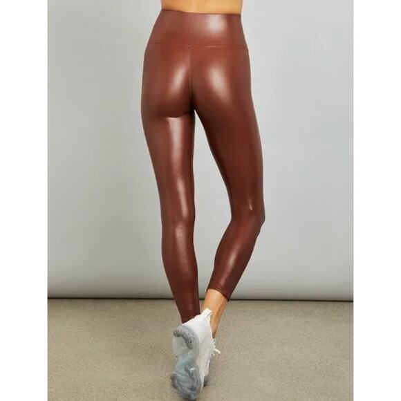 Carbon39 Takara Shine Leggings in Cappuccino Brown Size Medium 7/8th length - Picture 7 of 7